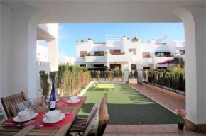 Casa Pamela apartamento a la playa con jardín y piscina comunitaria, San Juan De Los Terreros